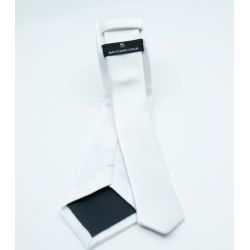 Cravate blanche