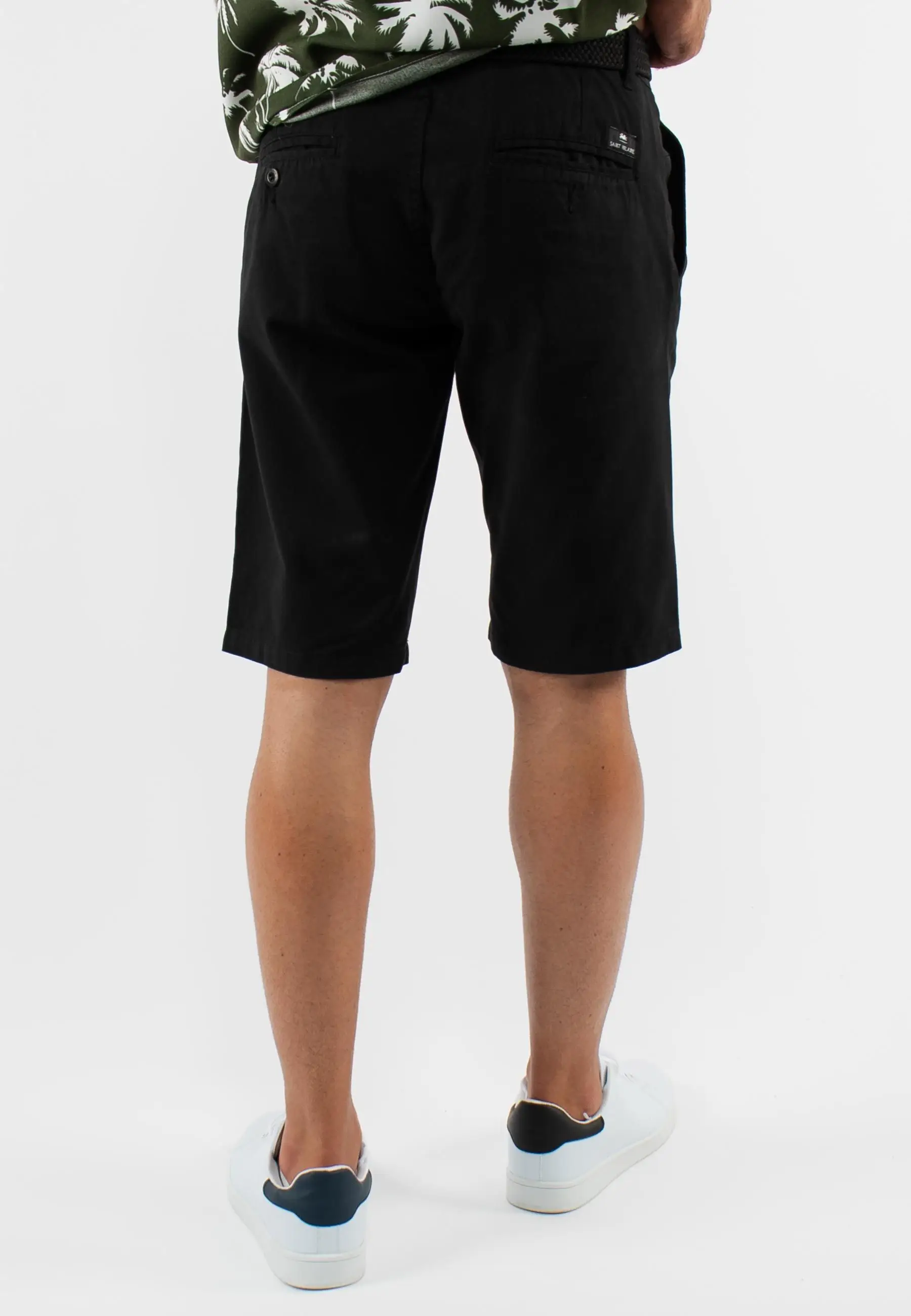 Short unicolore noir