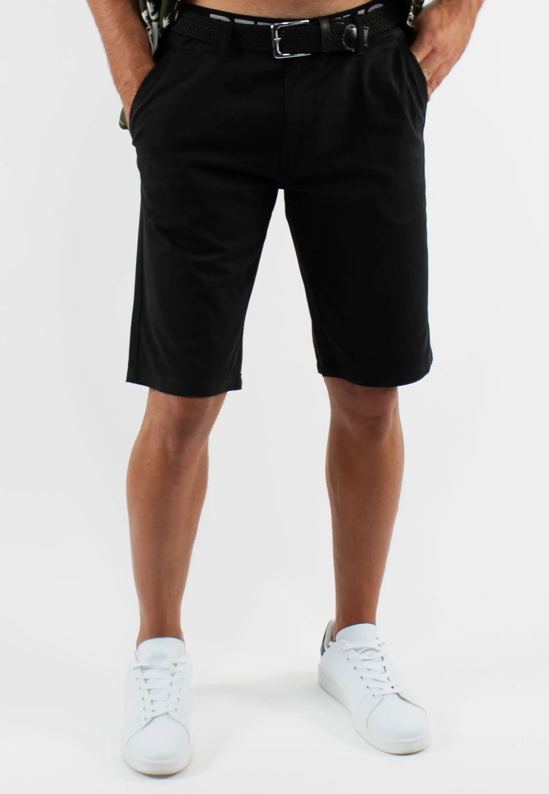 Short unicolore noir