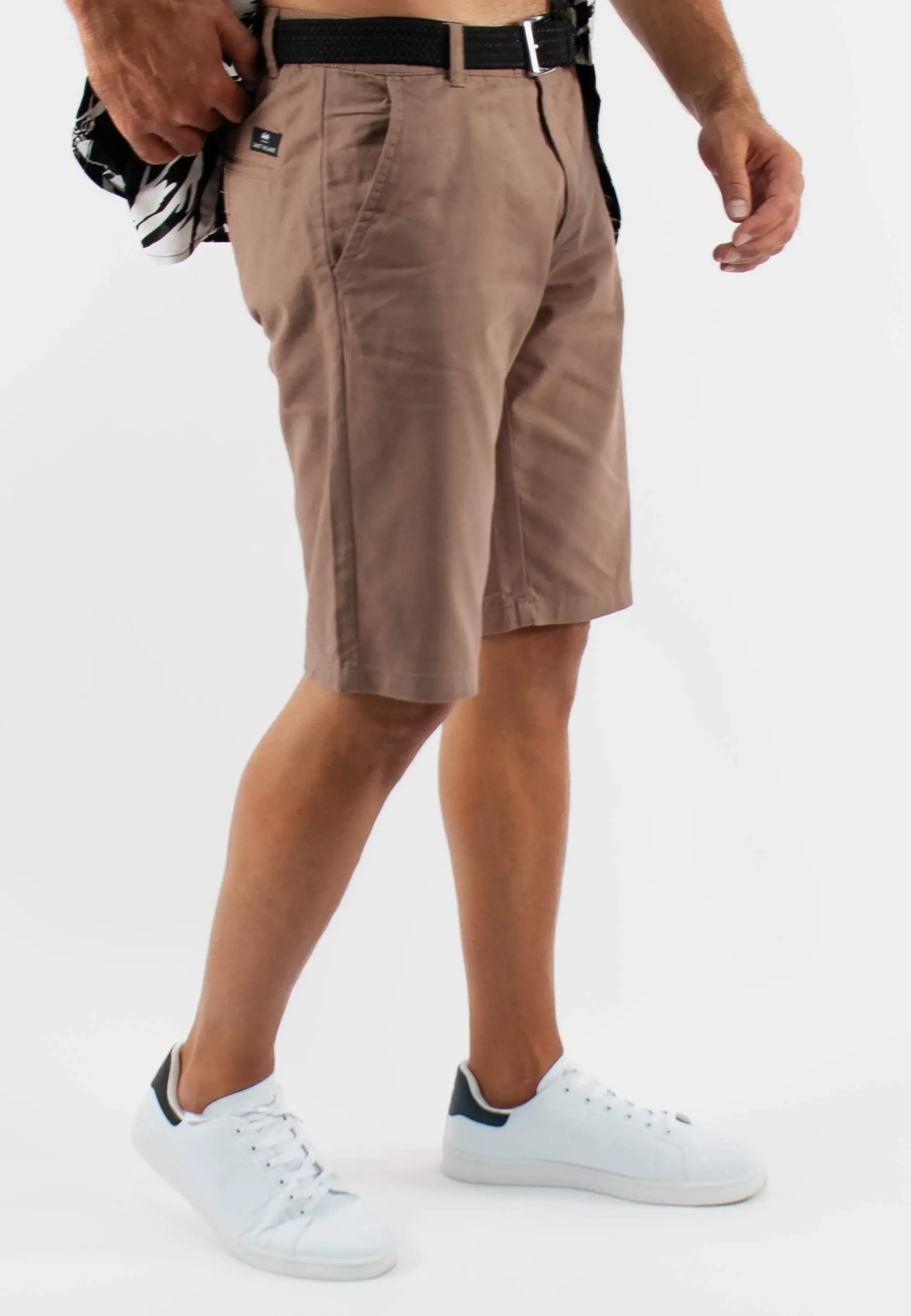 Short unicolore taupe
