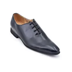 Derby en simili cuir avec lacets noir brillant