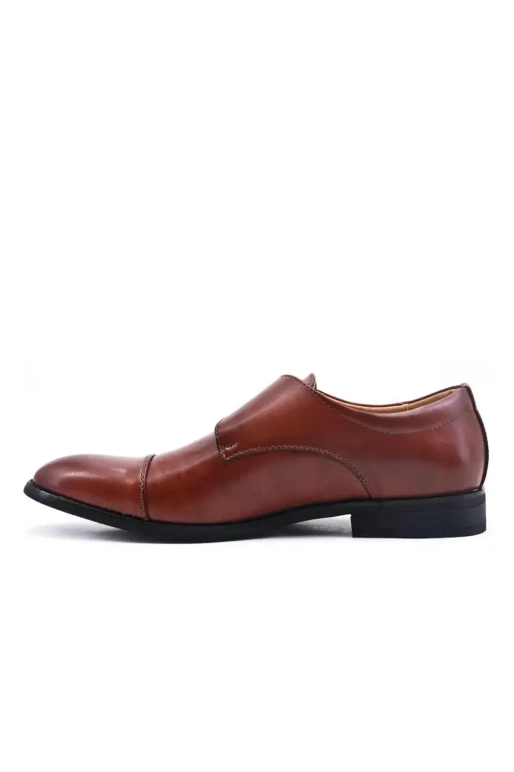 Derby en simili cuir avec boucle cognac brillant