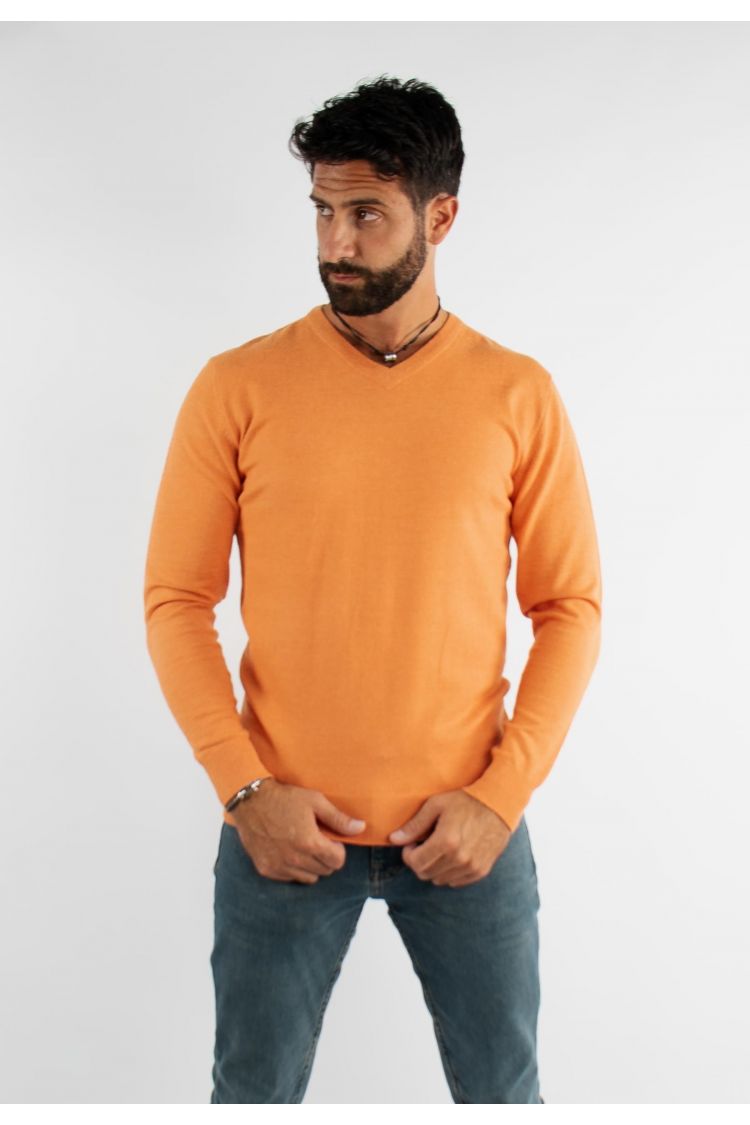 Pull orange cashemere avec col V