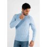 Pull col roulé bleu chiné en cashemere avec motifs tricot torsadé