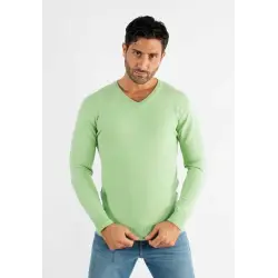 Pull col V vert en cashemere unicolore