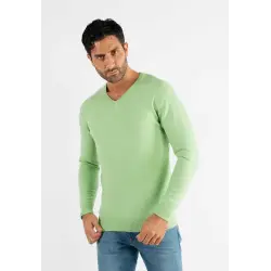Pull col V vert en cashemere unicolore