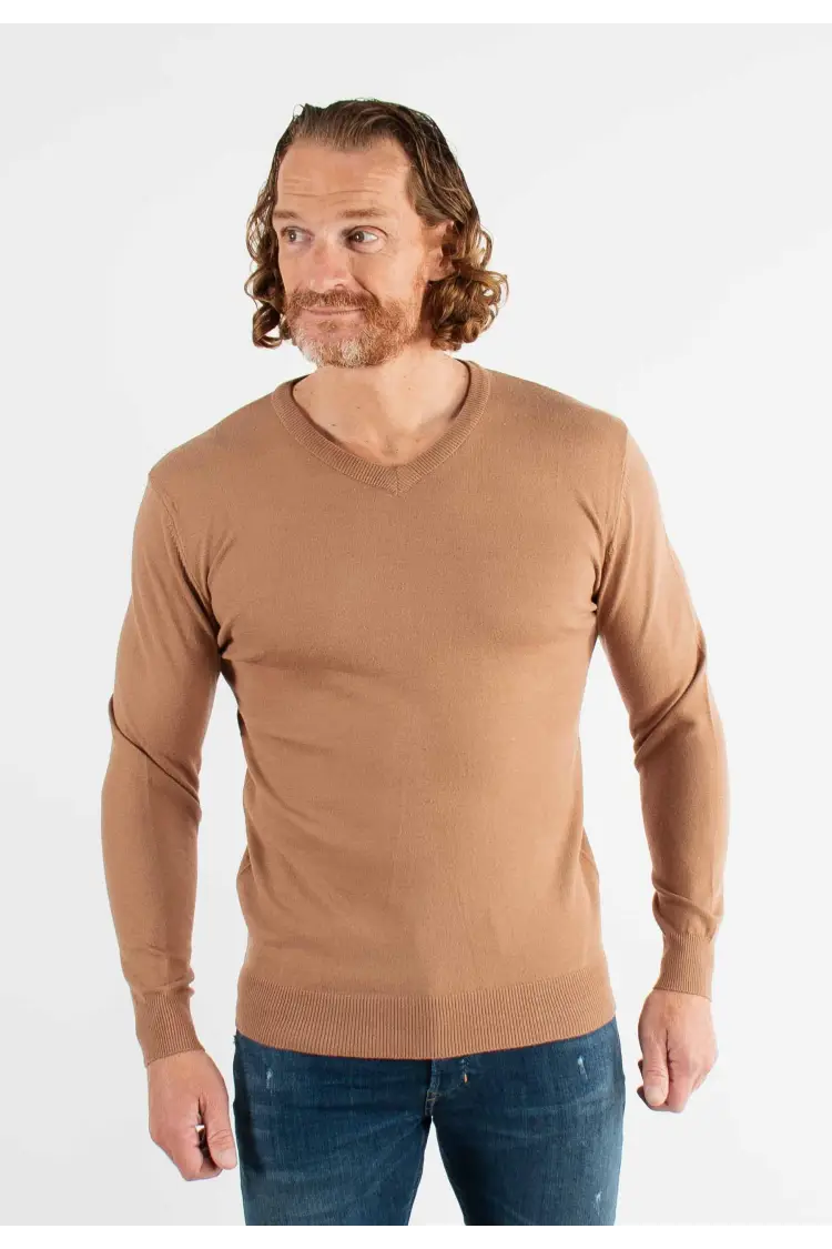 Pull col V camel en cashemere unicolore
