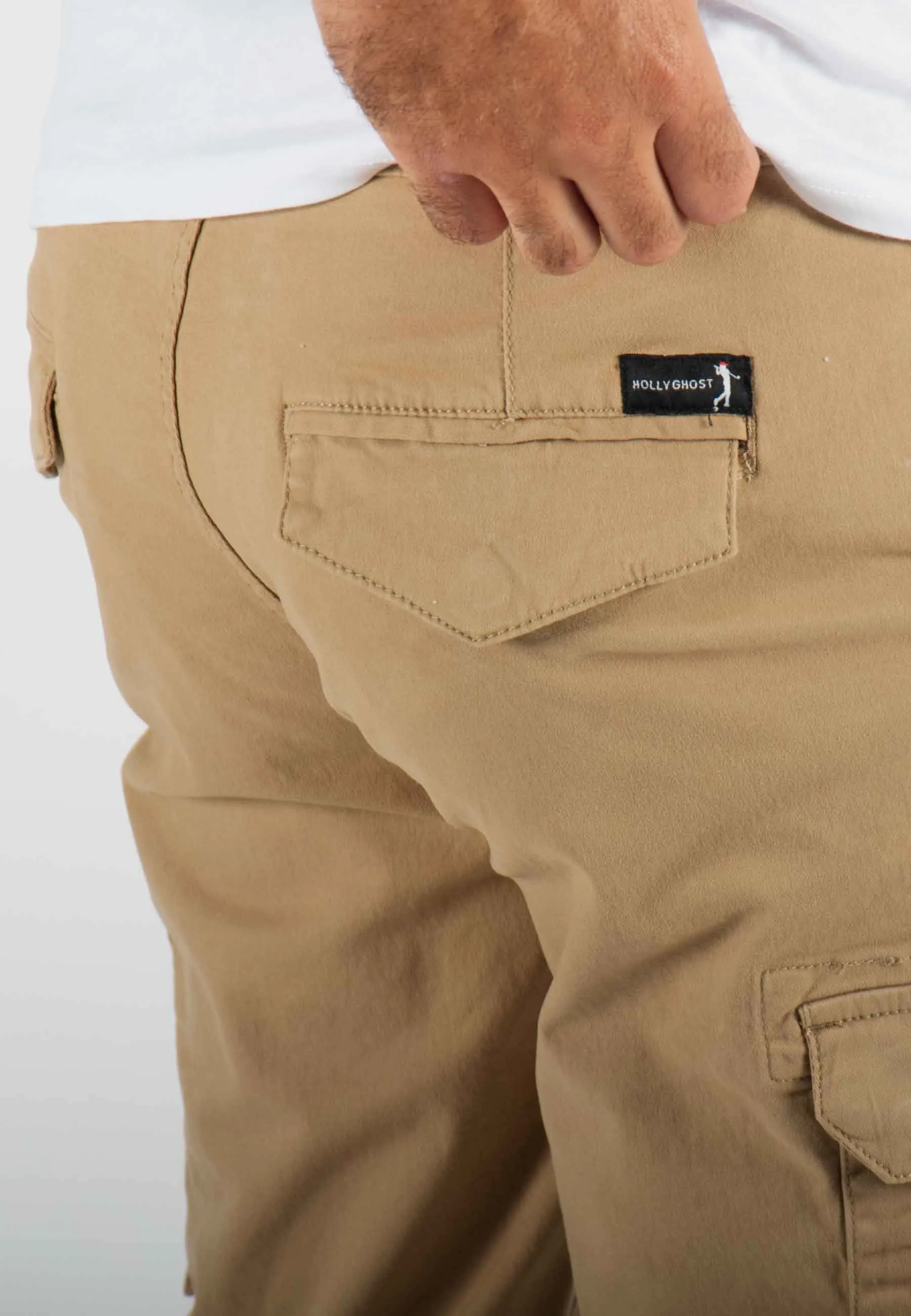 Short cargo mi-long camel