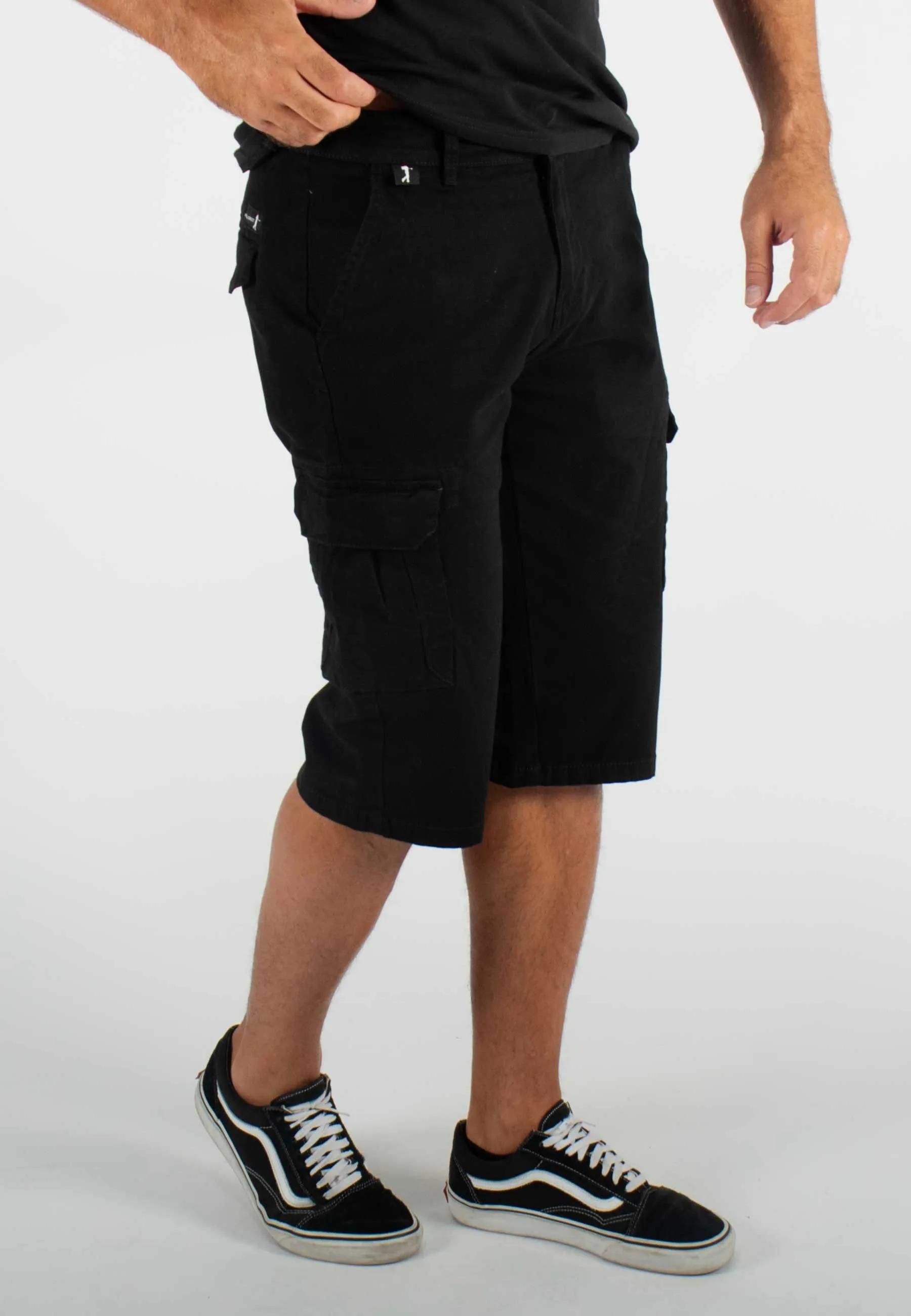 Short cargo mi-long noir