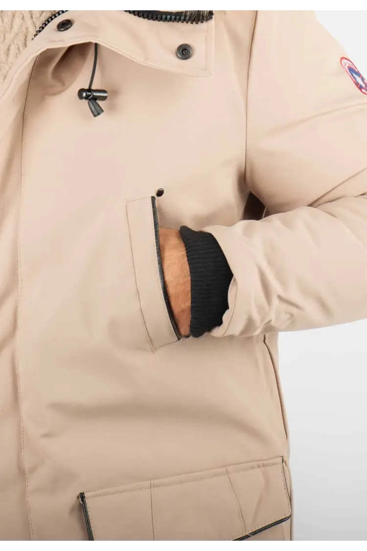 Parka Homme Hiver Beige avec Capuche en Fourrure – Élégance et Chaleur pour les Jours Froids