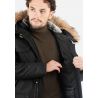 Parka noire ultra-fonctionnelle avec capuche fourrée