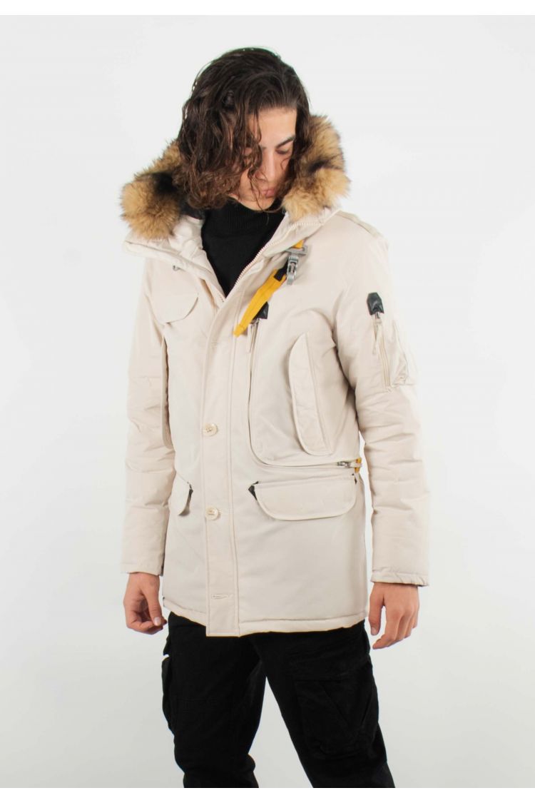 Parka beige ultra-fonctionnelle avec capuche fourrée