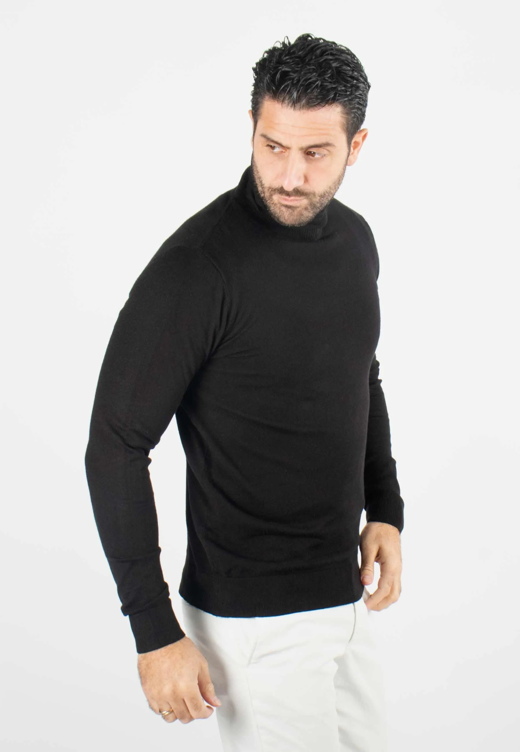 Pull homme col roulé noir - Touché cachemire