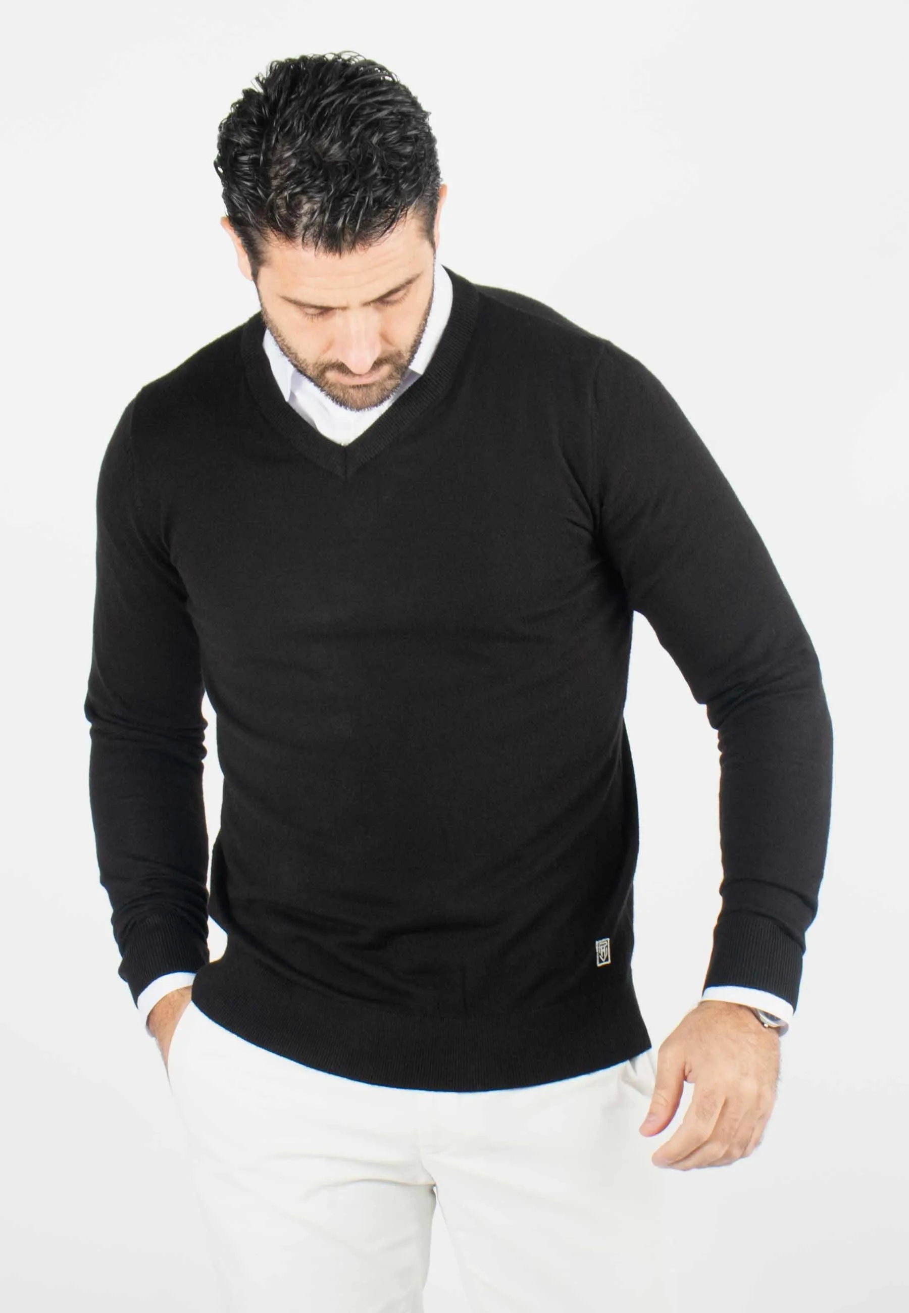 Pull homme col v noir - Touché cachemire
