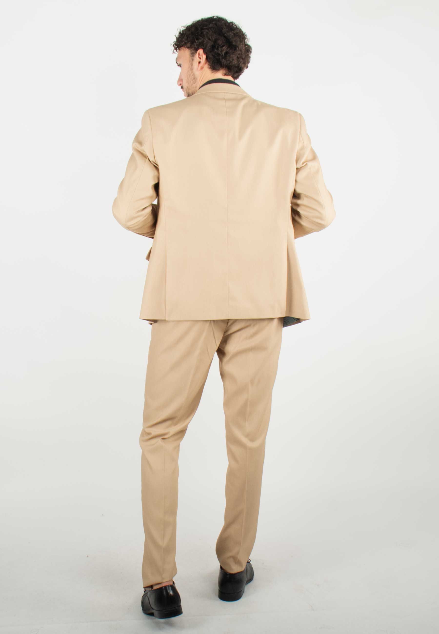 Costume homme beige moderne