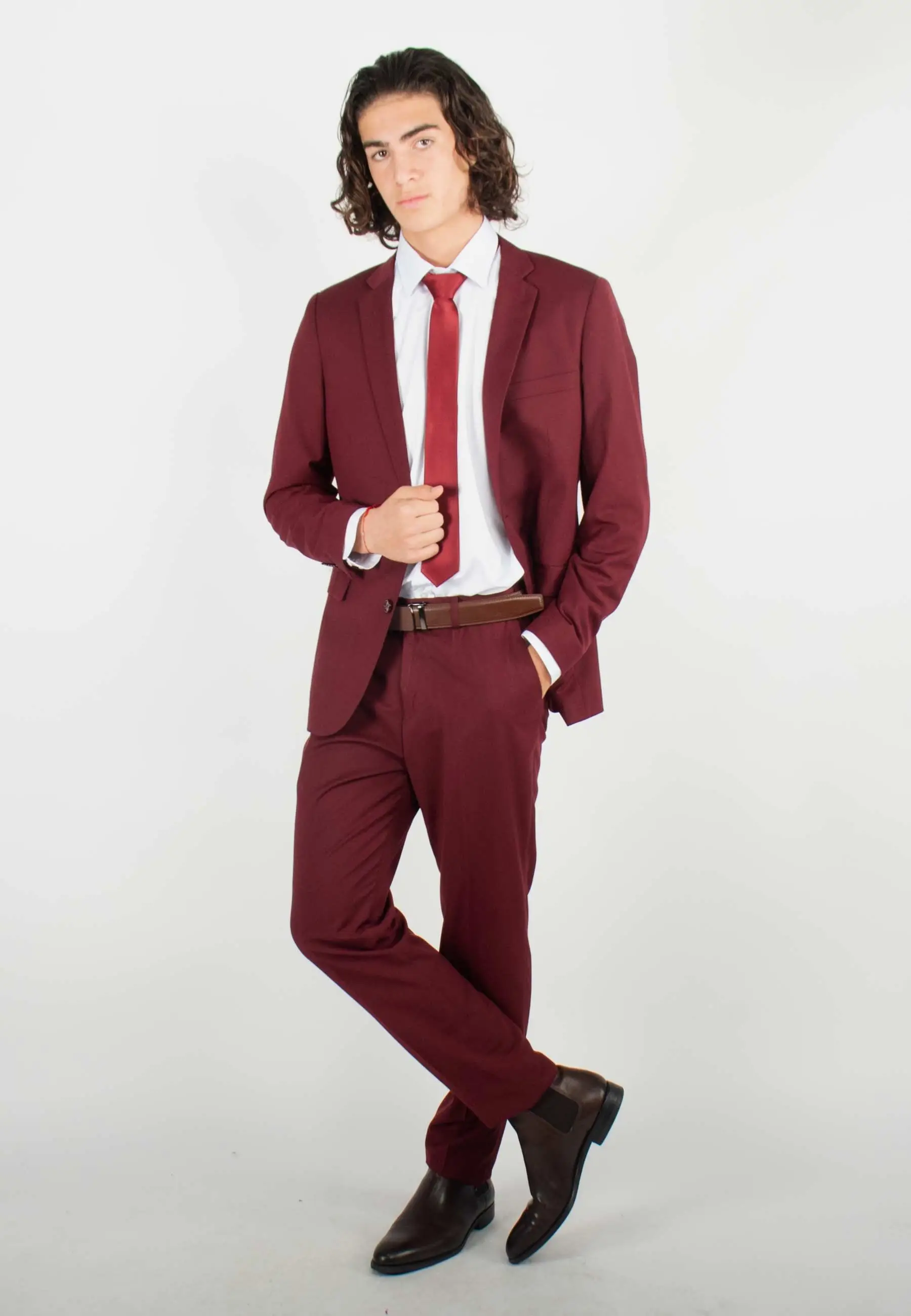 Costume Bordeaux uni
