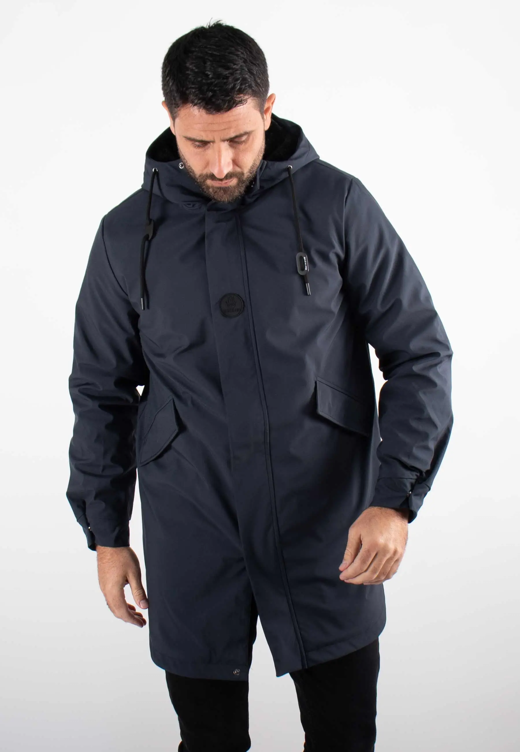 Parka Mi-Longue Homme Mazalito – Navy, Style Minimaliste
