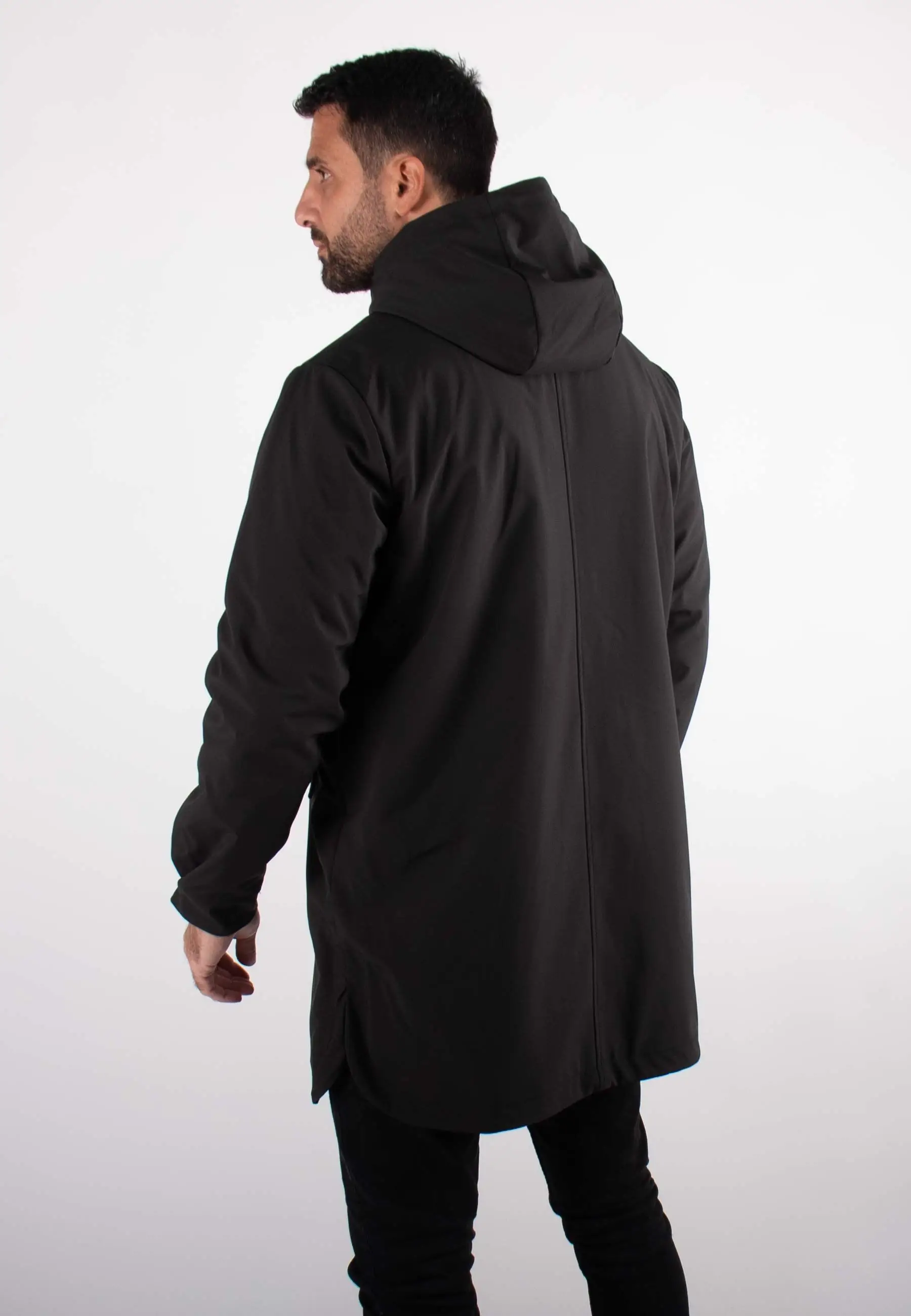 Parka Mi-Longue Homme Mazalito – Noir, Minimaliste et Élégante