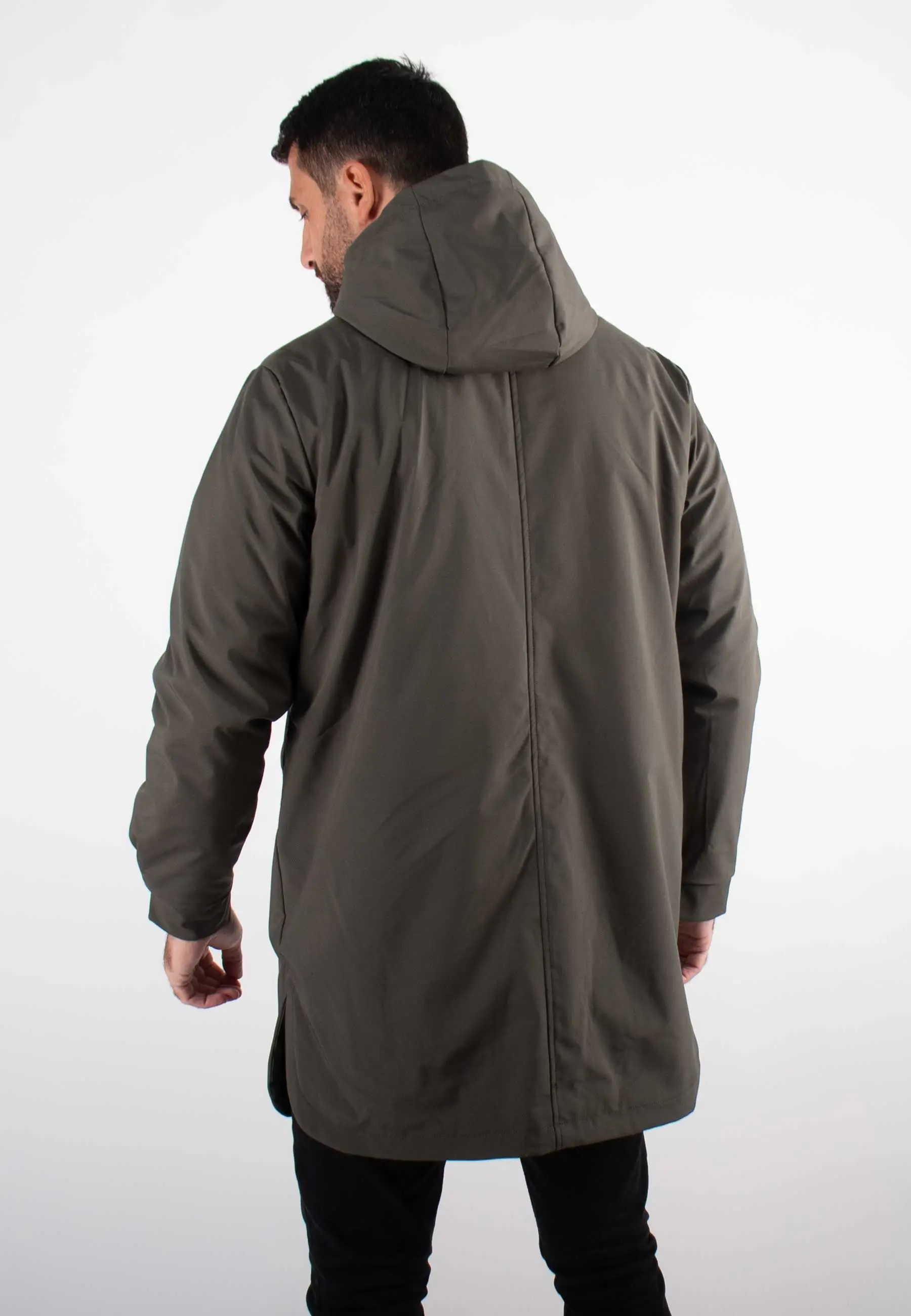 Parka Mi-Longue Homme Mazalito – Kaki, Minimaliste et Moderne