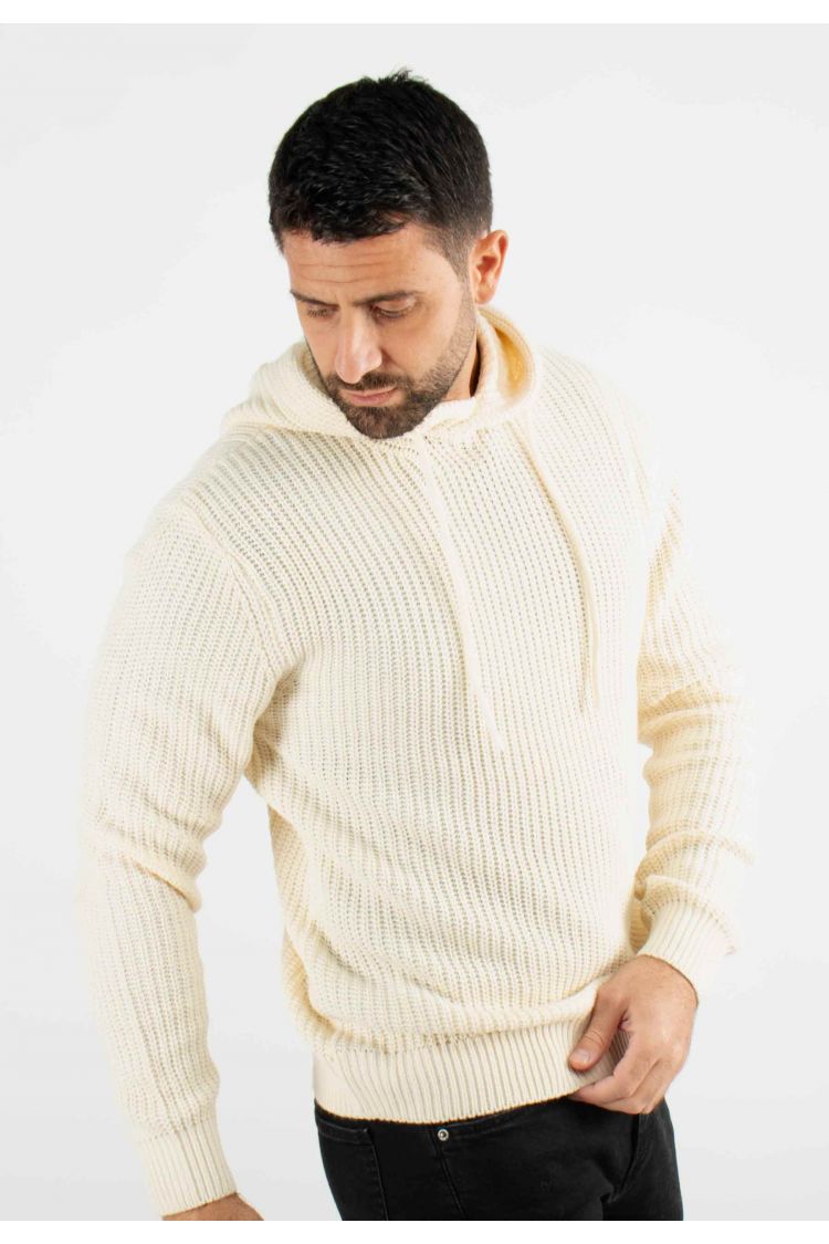 Pull à capuche en maille épaisse écru