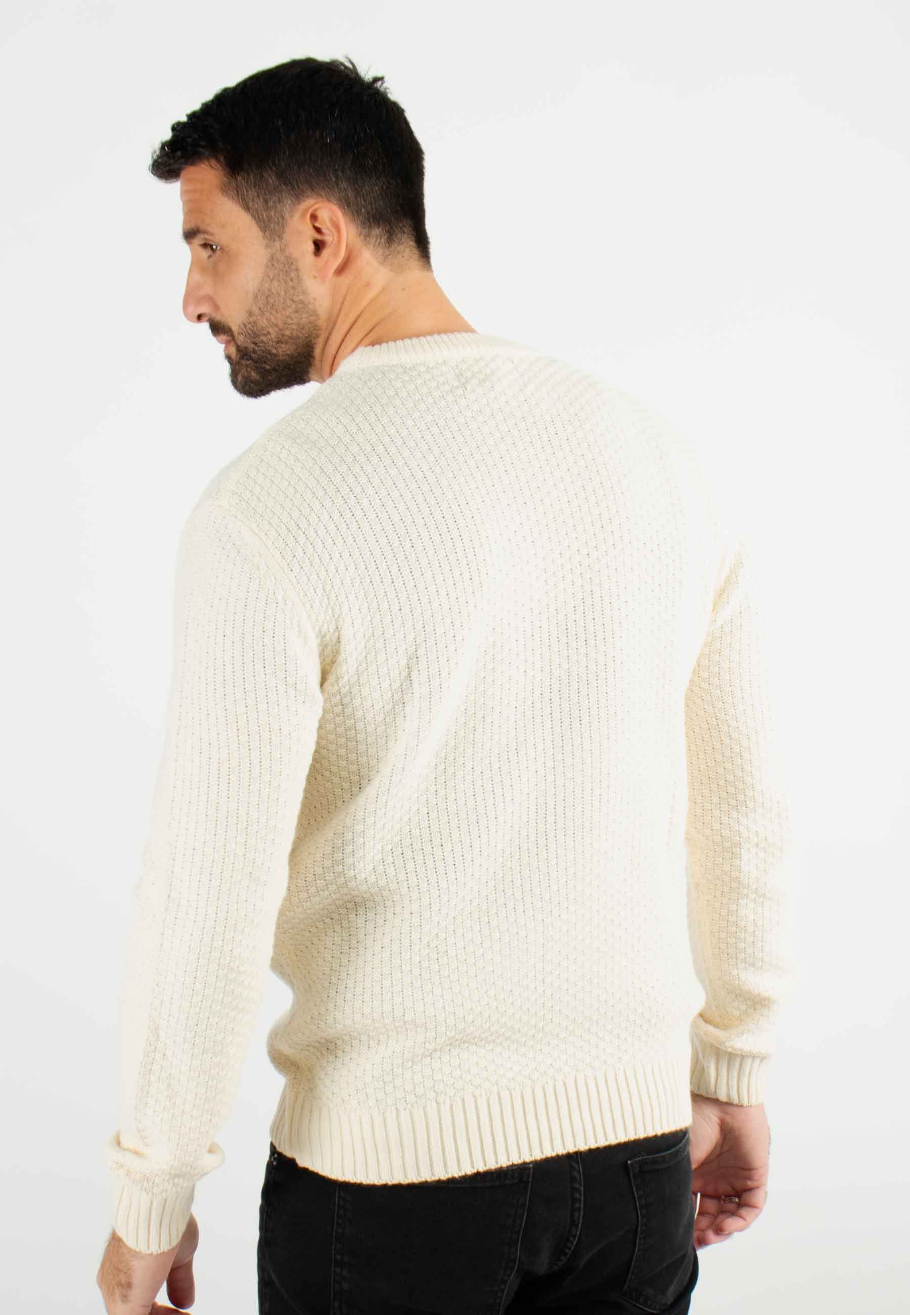 Pull torsadé col rond écru