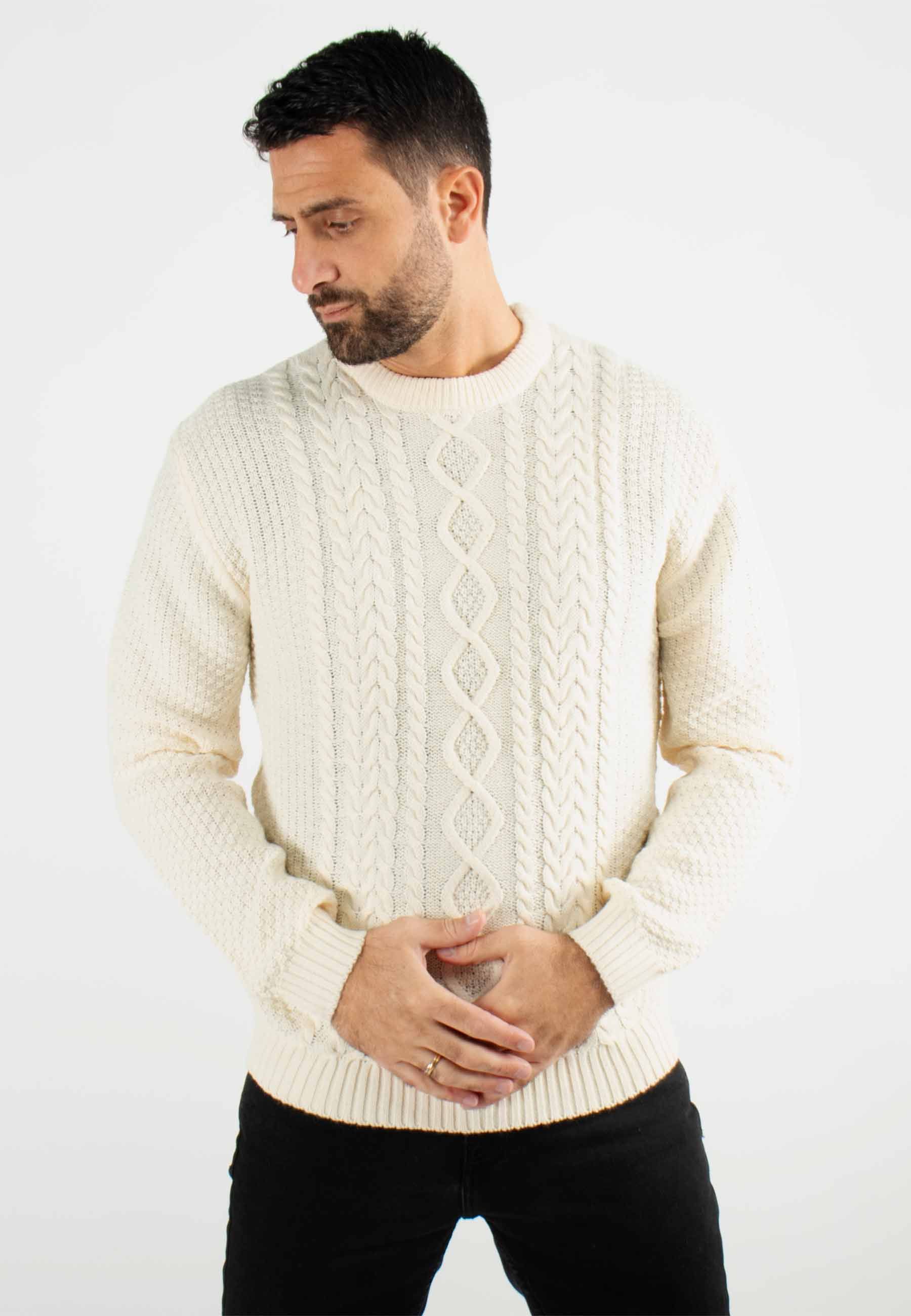 Pull torsadé col rond écru