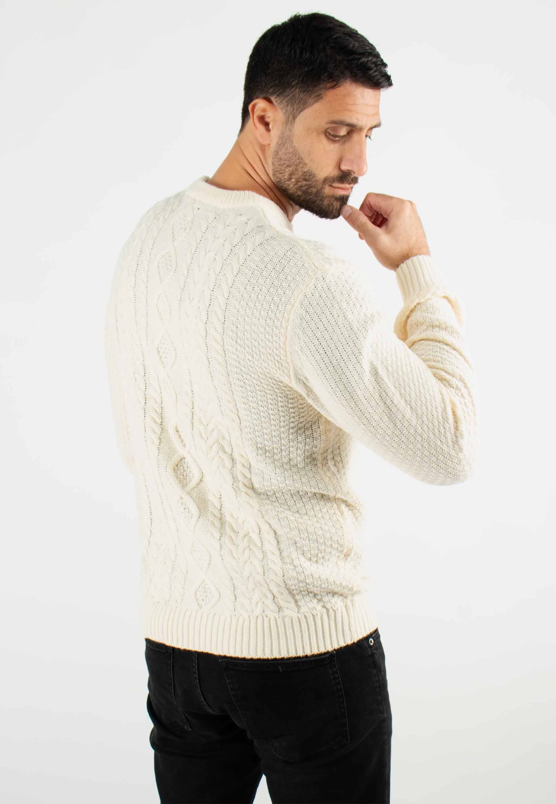 Pull torsadé col rond écru