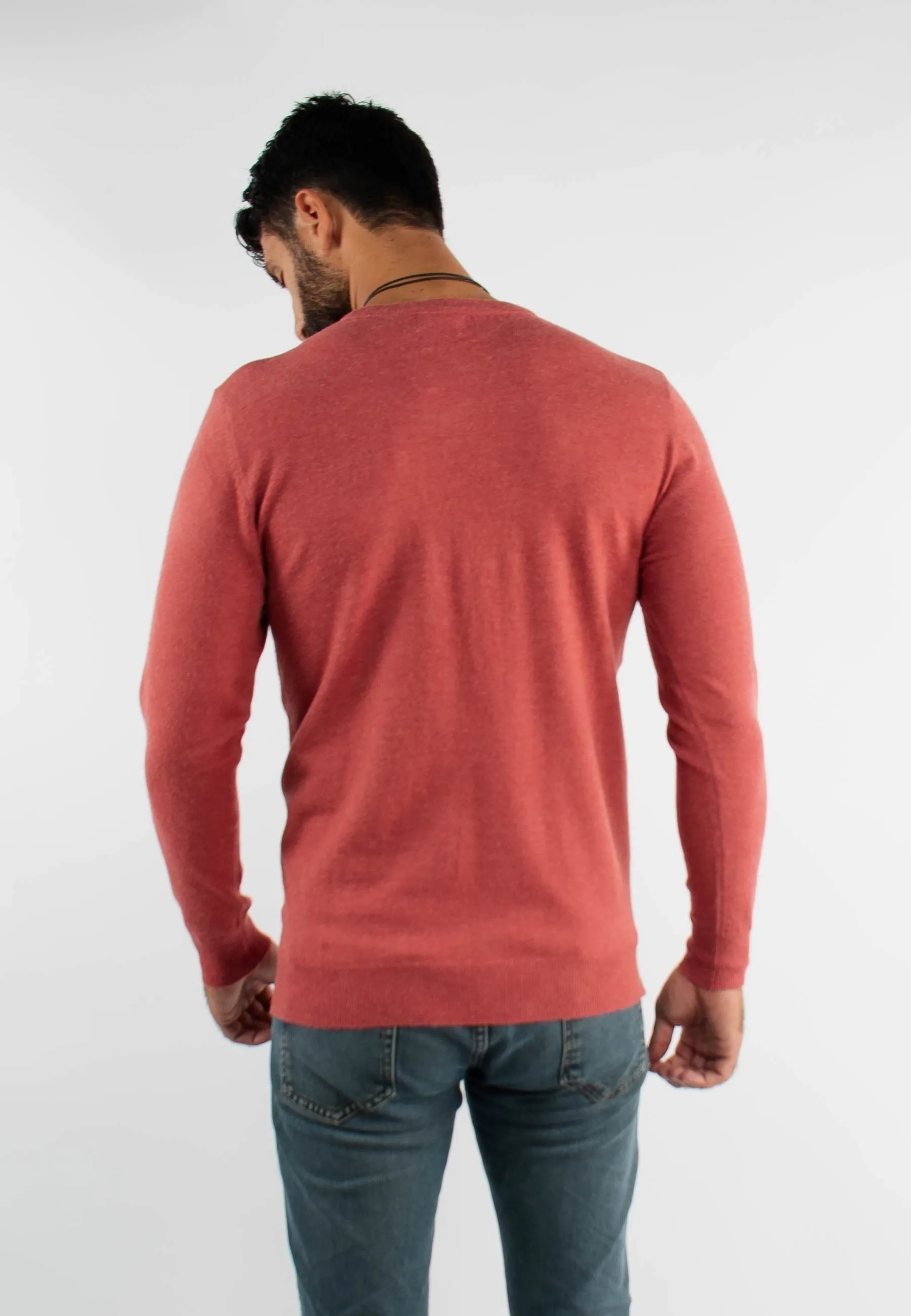Pull rouge vintage touch cashemere avec col V