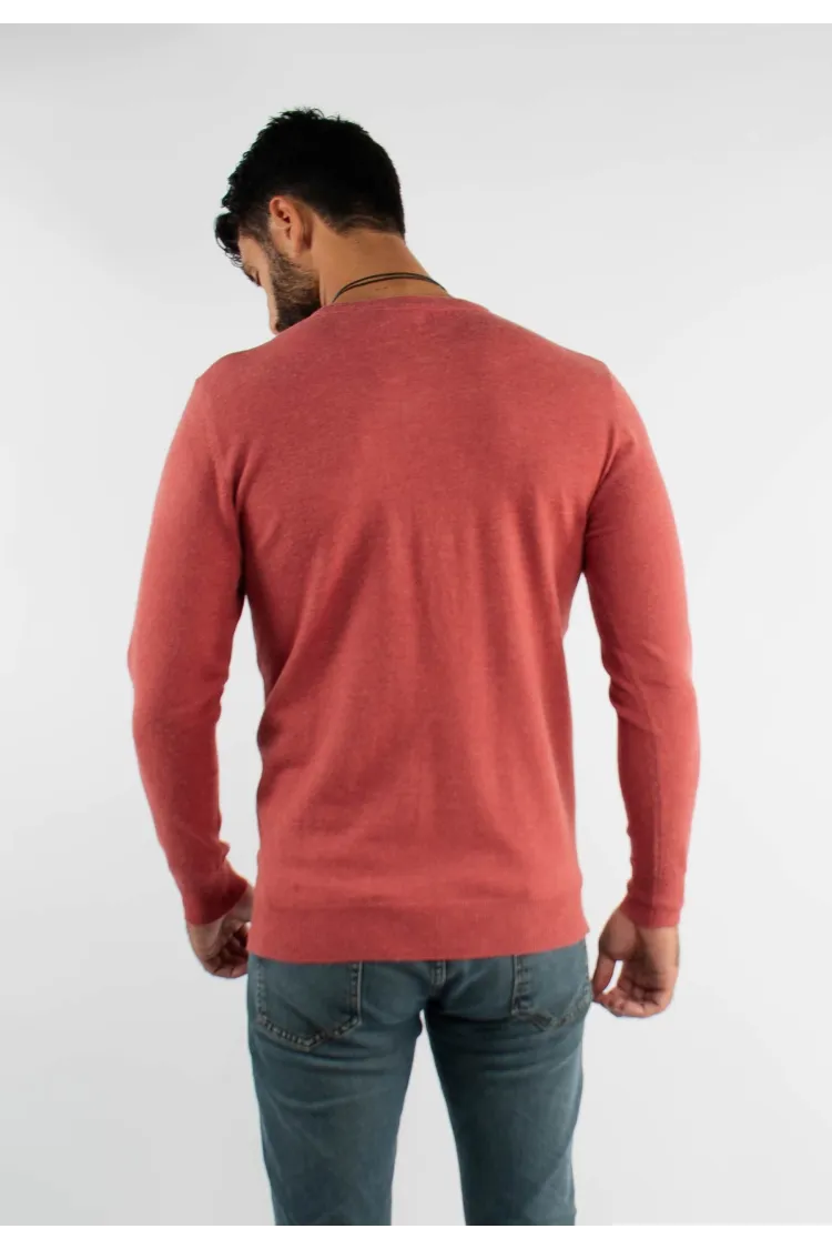 Pull rouge vintage touch cashemere avec col V