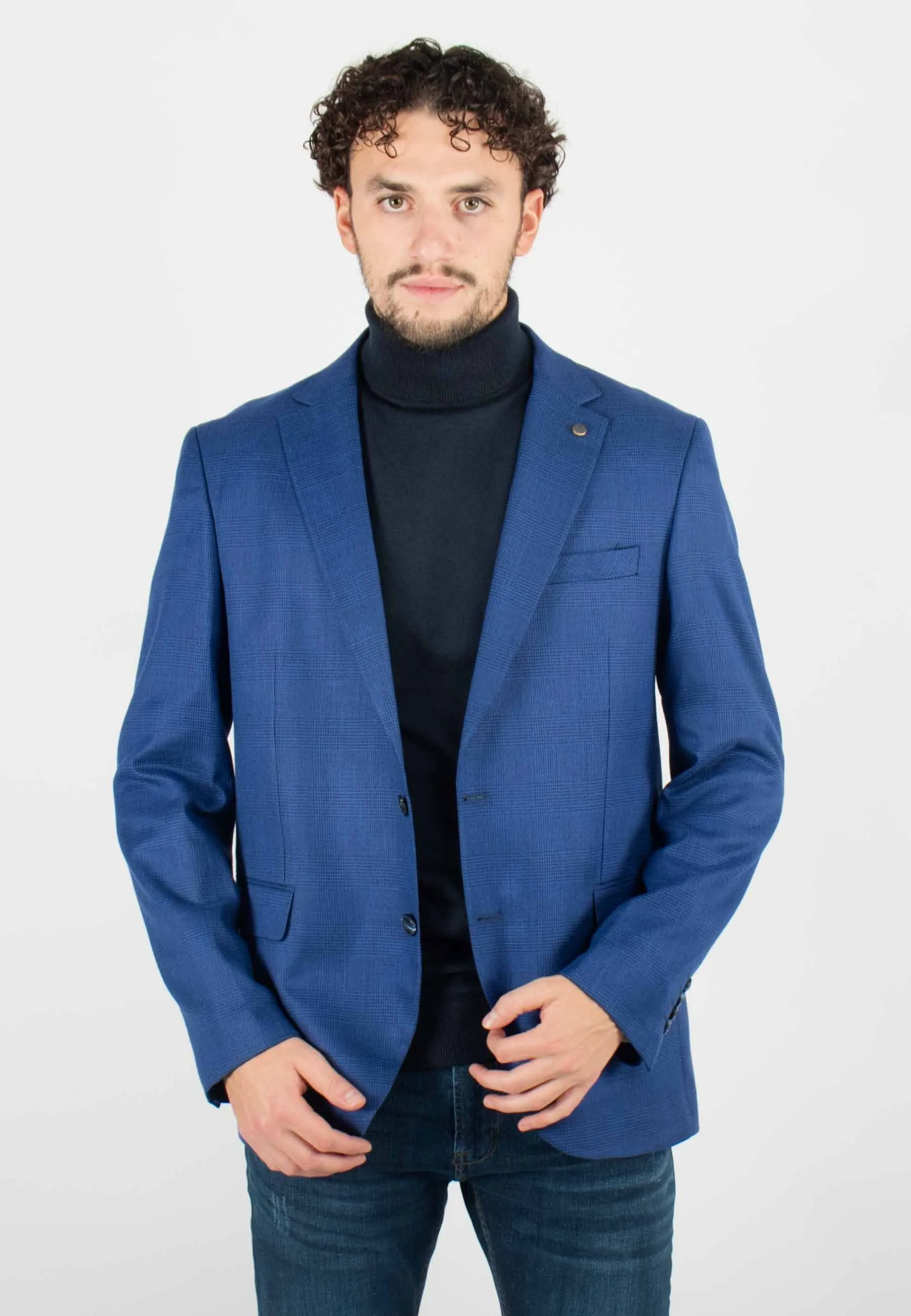 Veste de costume bleu royal à carreaux blancs discrets, chic et moderne