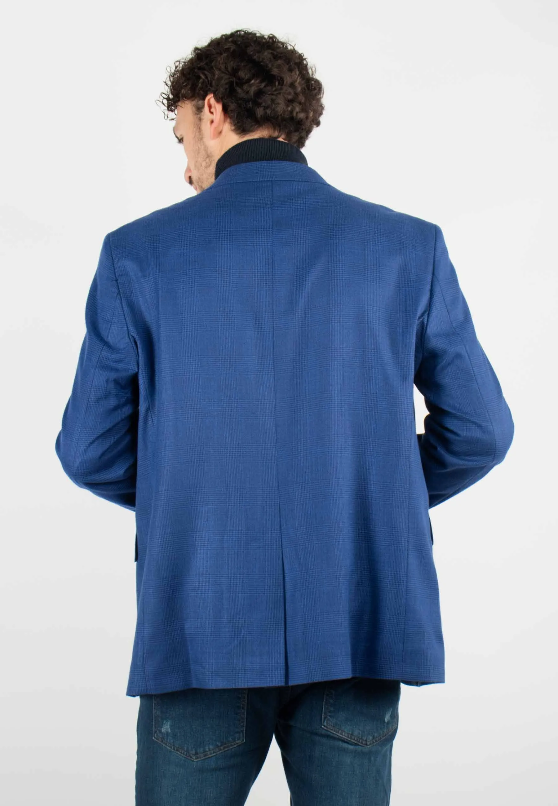 Veste de costume bleu royal à carreaux blancs discrets, chic et moderne