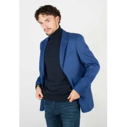 Veste de costume bleu royal à carreaux blancs discrets, chic et moderne