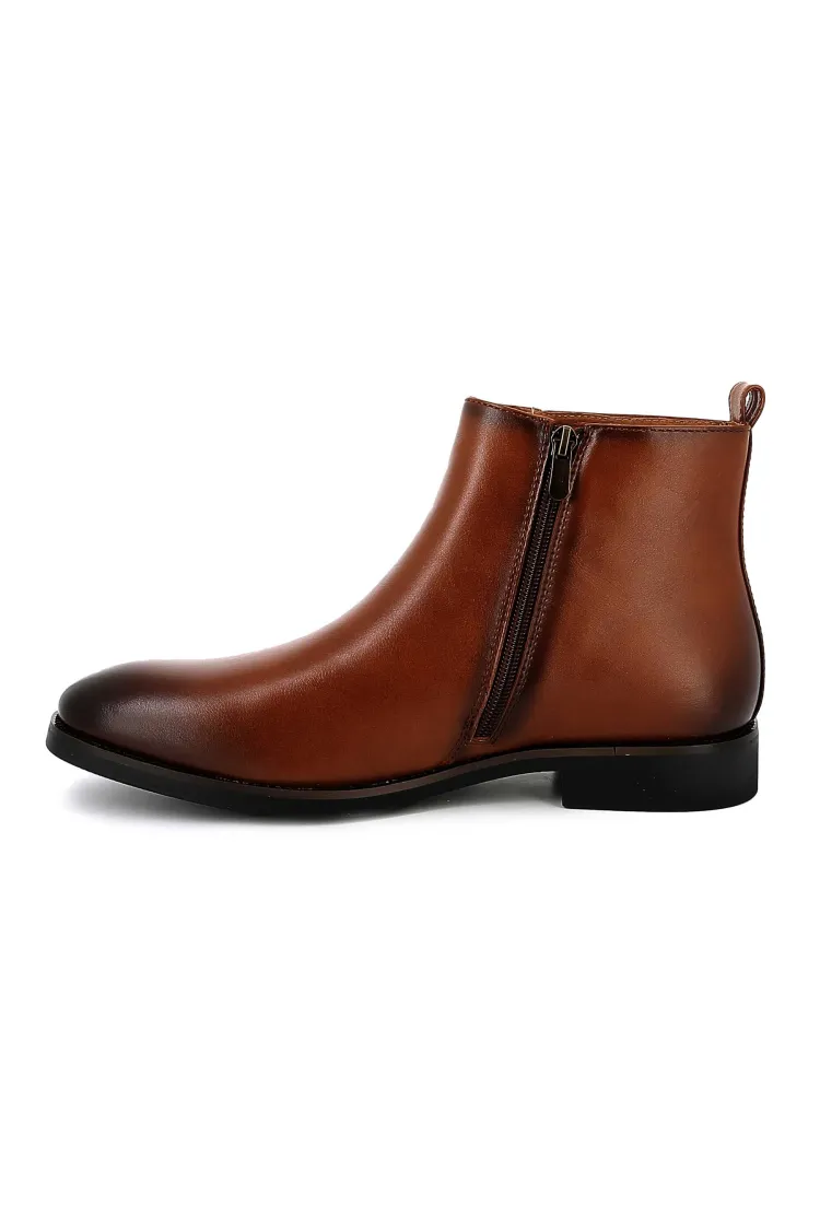 Bottines UOMO en Simili Cuir Cognacs avec boucles - Détails Distinctifs