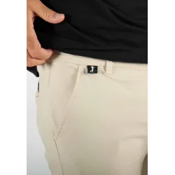 Short mi-long mastic